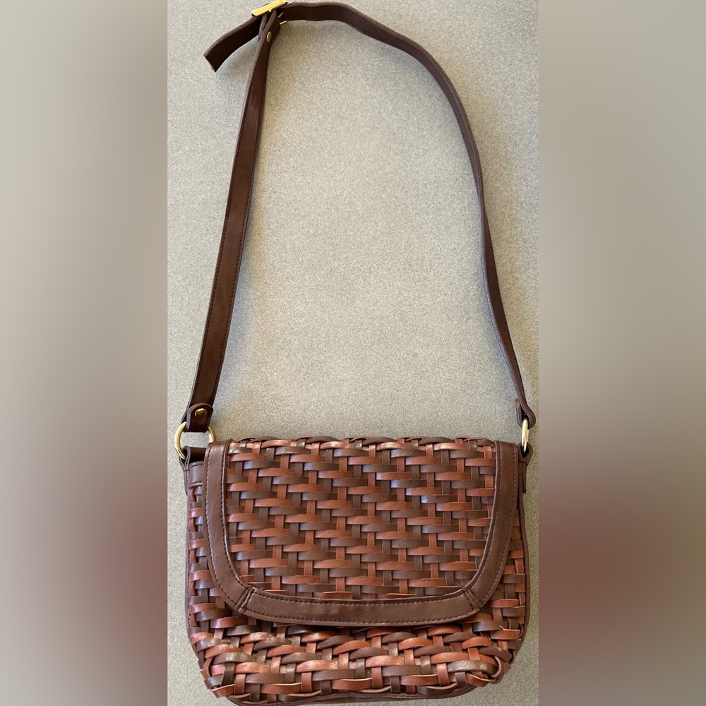 Vittoria Woven Crossbody Bag